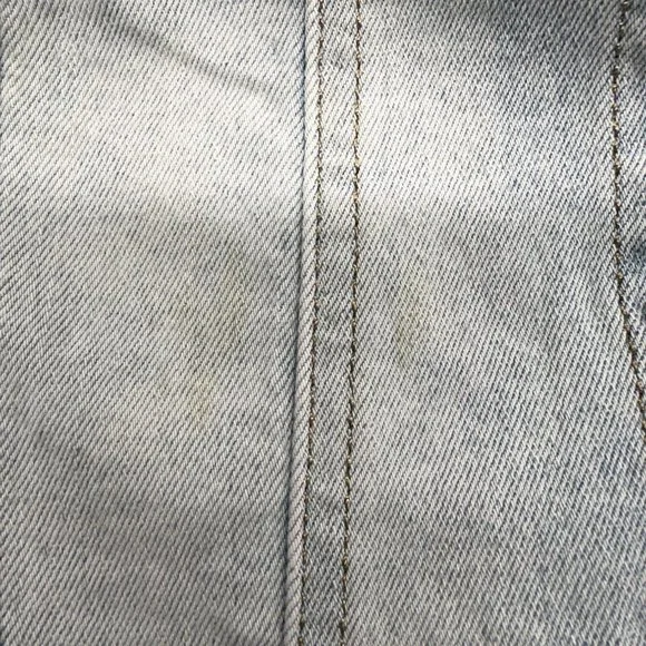 Sparkle Denim Pearl and Grommet Denim Jacket (M) - Picture 10 of 11